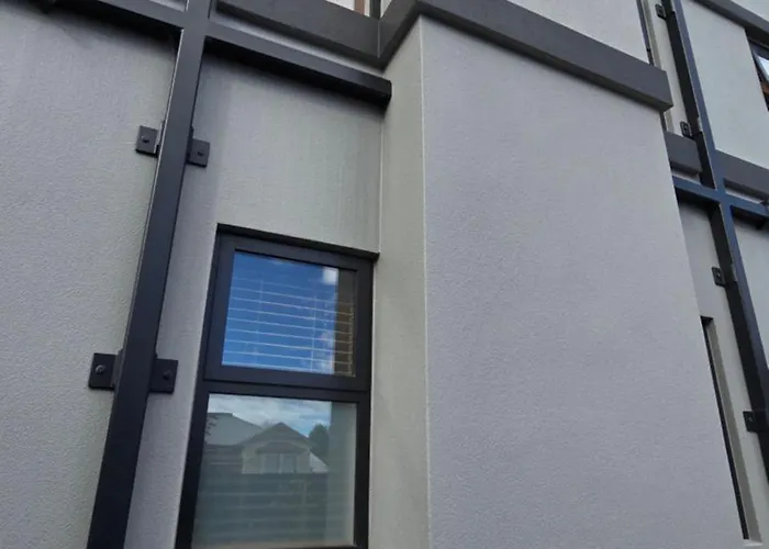 Apartment 1 - Haddin Court - Executive One Bedroom
