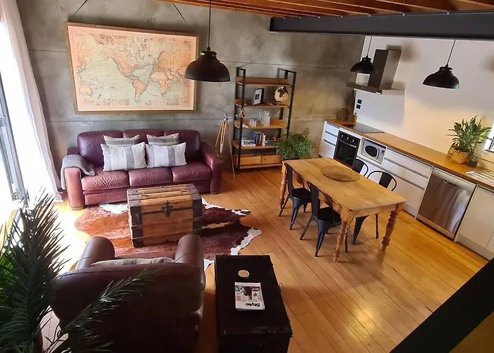 Apartment 4 - Haddin Court - Chic Ny Loft Style